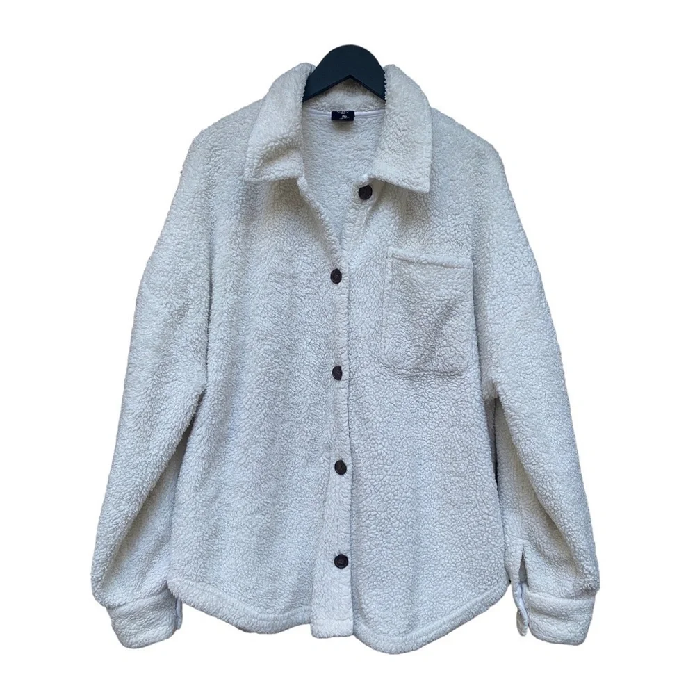 Pac Sun Unisex Faux Fur White Shacket I Size: M/L